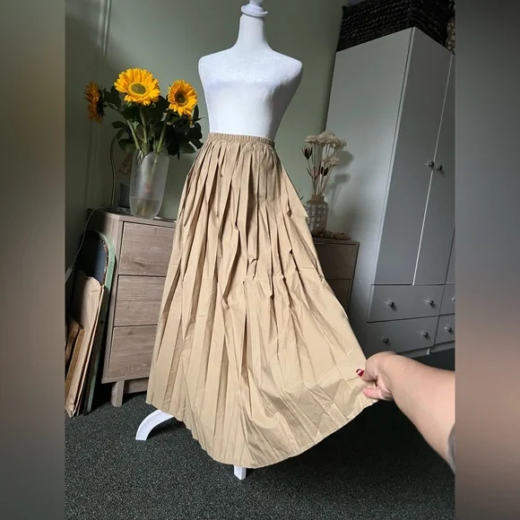 Beige Camel Tan Pleated Elastic High-Waist Modest Maxi Cotton Lightweight Skirt - Picture 4 of 16